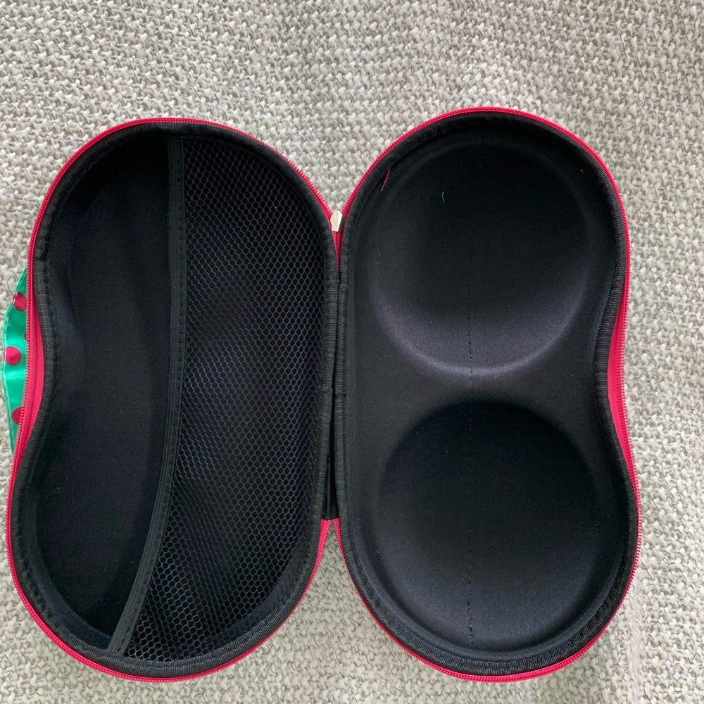 Bra holder - Picture 2 of 2